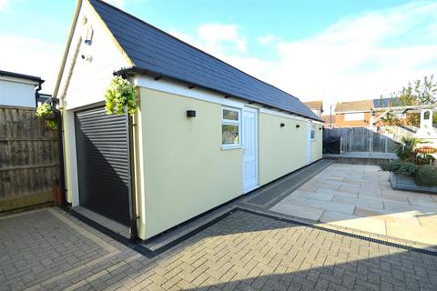 undefined, Rocheforte Drive, Rochford