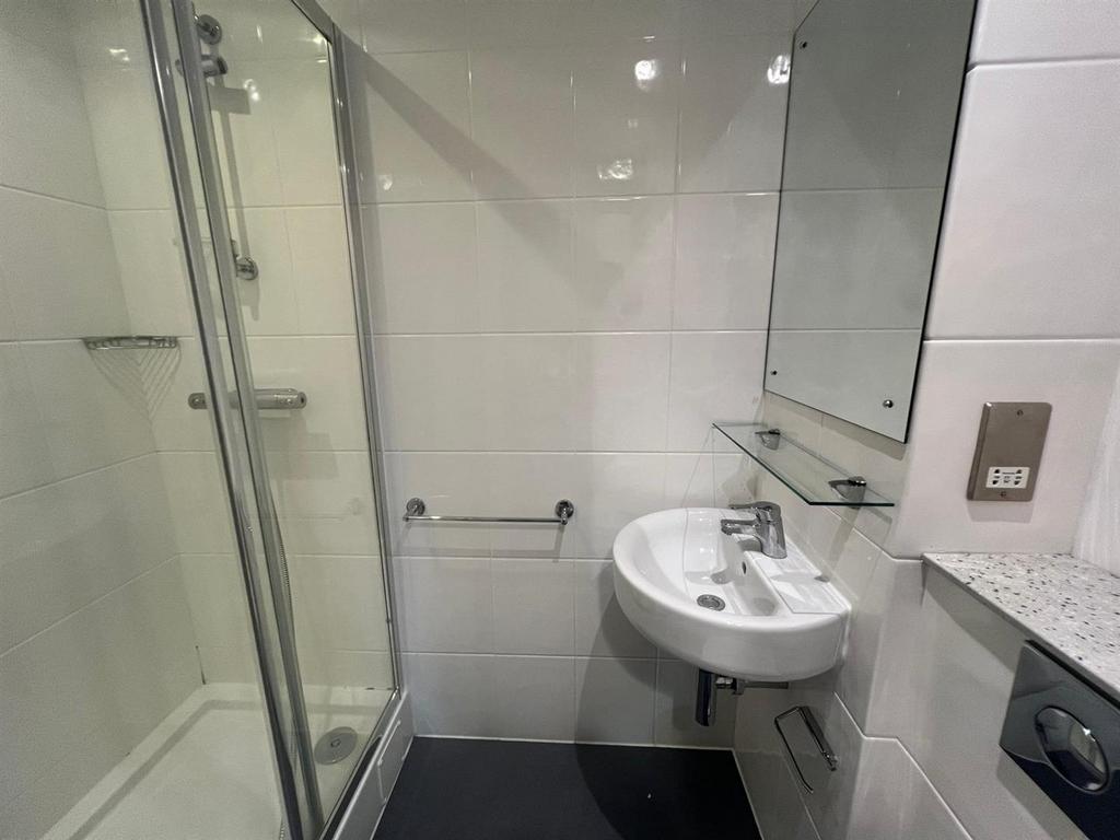 Bathroom.jpeg
