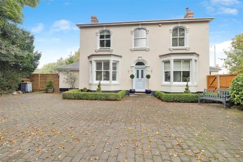 4 bedroom detached house for sale, Fields Road, Alsager