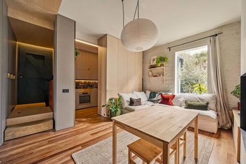 undefined, Denton Road, Twickenham, TW1