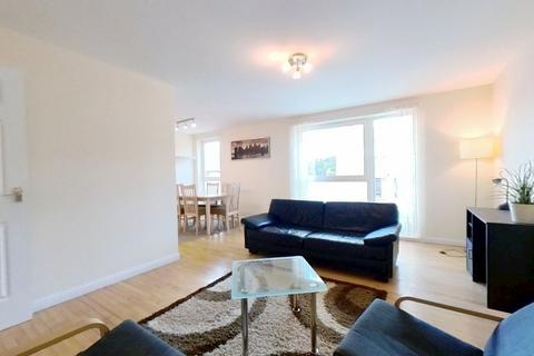 2 bedroom flat to rent, Hanson Park, Dennistoun, Glasgow, G31