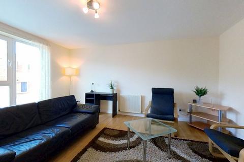 2 bedroom flat to rent, Hanson Park, Dennistoun, Glasgow, G31