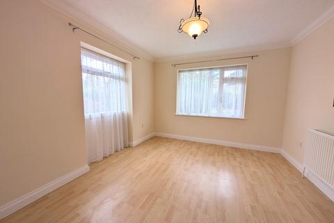 undefined, St Mary's Road, Kettering, NN15