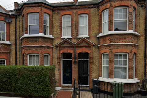 London SW4