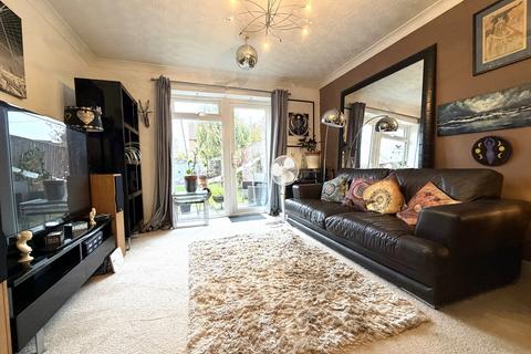 undefined, Chatsworth Road, Swindon SN25