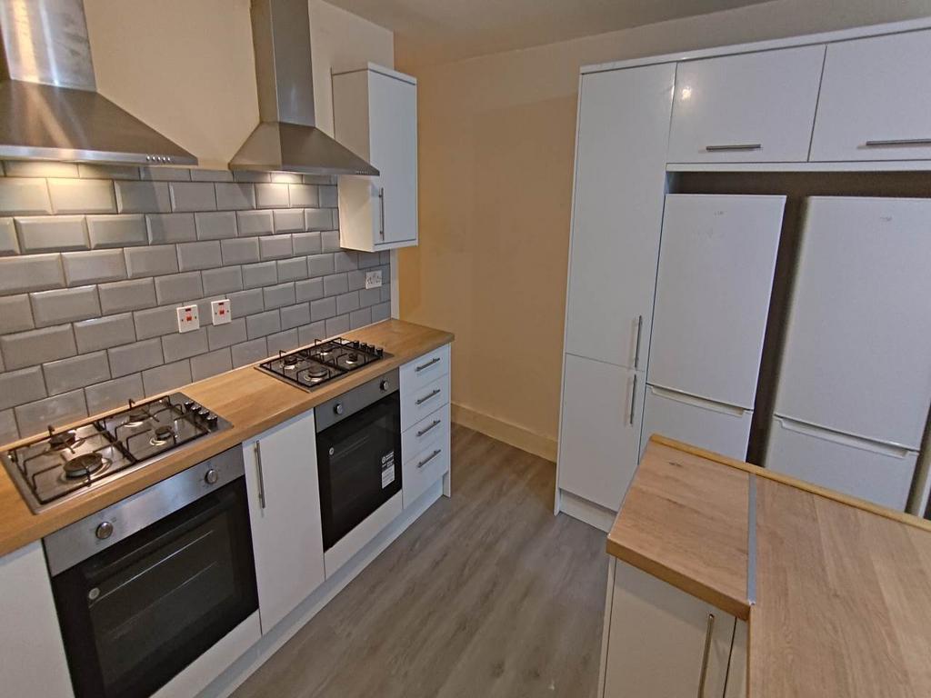 Kitchen Reverse