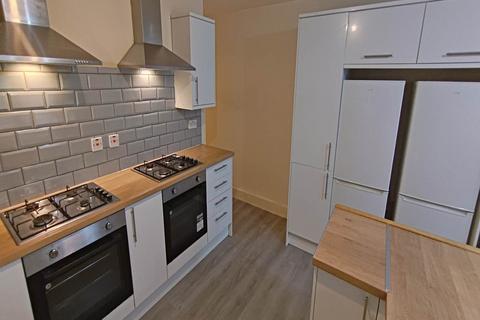 7 bedroom house to rent, Wyeverne Road, Cathays, Cardiff