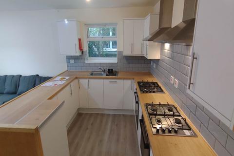 7 bedroom house to rent, Wyeverne Road, Cathays, Cardiff