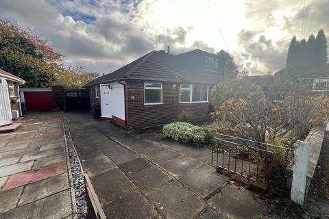 3 bedroom semi-detached bungalow for sale, Ashbrook Close, Denton
