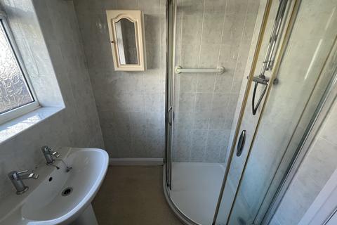 3 bedroom semi-detached bungalow for sale, Ashbrook Close, Denton