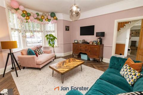 4 bedroom terraced house for sale, Washington Terrace, North Shields