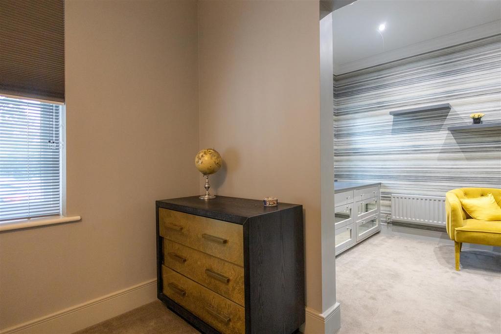 Bed 1 Bed 2.jpg