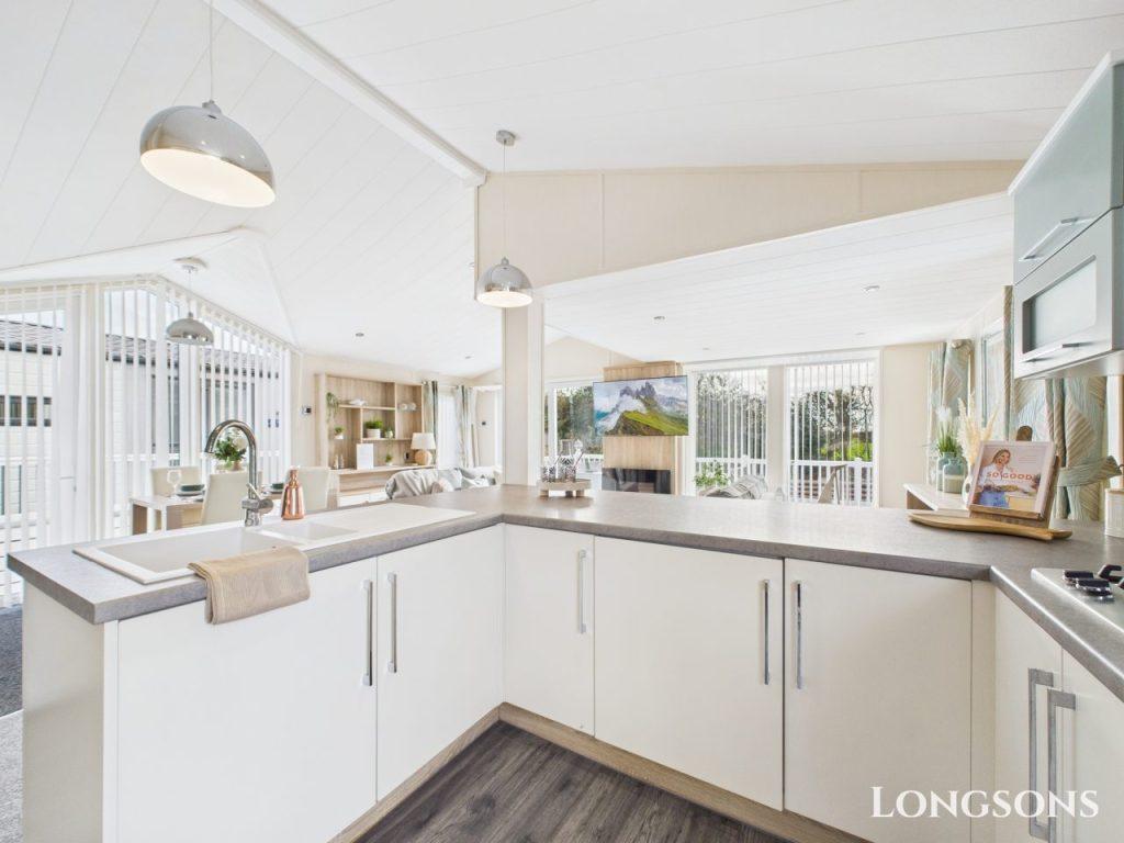 Cam02173g0 Pr0276 Still053