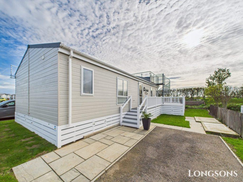 Cam02173g0 Pr0276 Still049