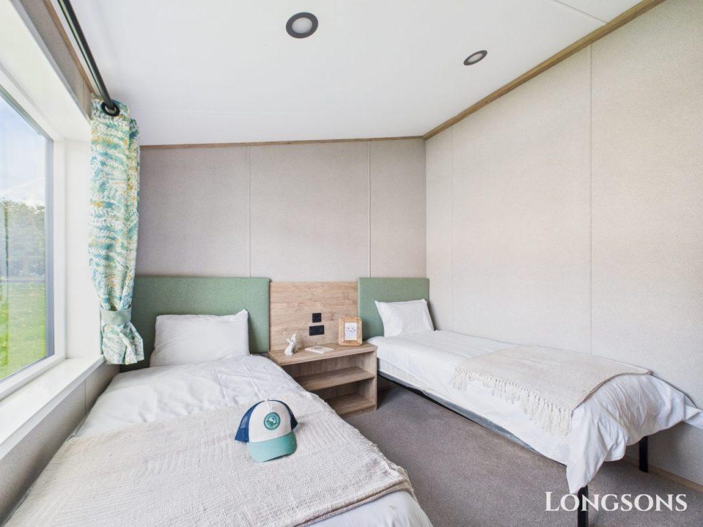 Cam02173g0 Pr0276 Still045