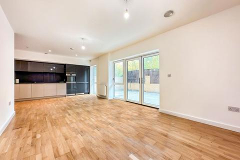 2 bedroom ground floor flat for sale, Park Royal, London NW10