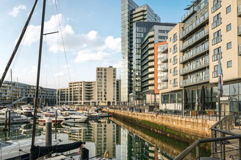 undefined, Ocean Way, Ocean Village, Southampton, Hampshire, SO14
