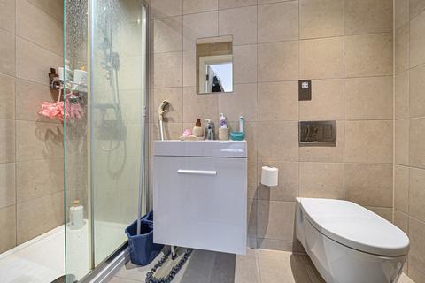 undefined, Ocean Way, Ocean Village, Southampton, Hampshire, SO14