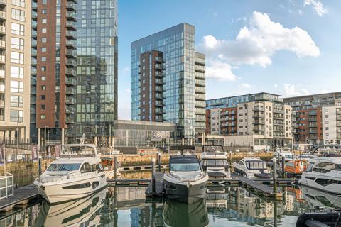 2 bedroom flat for sale, Ocean Way, Ocean Village, Southampton, Hampshire, SO14