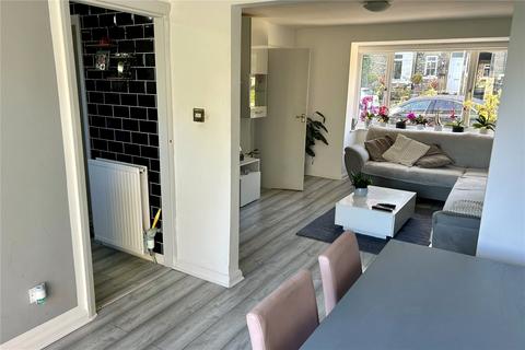 3 bedroom detached house for sale, Crosland Hill Road, Crosland Hill, Huddersfield, West Yorkshire, HD4