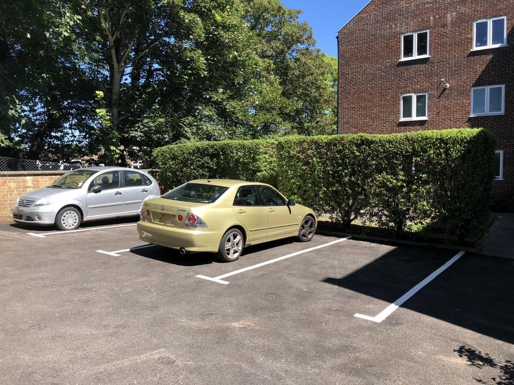 Parking.jpg