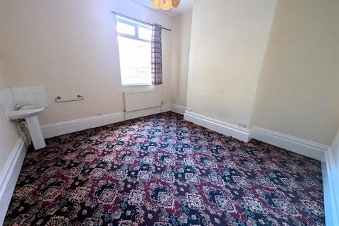 undefined, Sunny Bank, Kingston Upon Hull