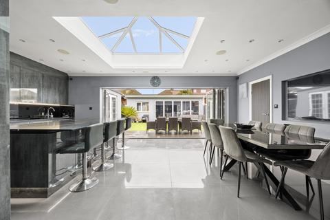 undefined, Fern Lane,  Hounslow, TW5