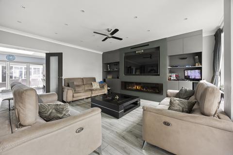 undefined, Fern Lane,  Hounslow, TW5