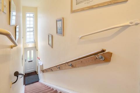 2 bedroom flat for sale, Grangewood House Bramcote Lane, Nottingham NG8