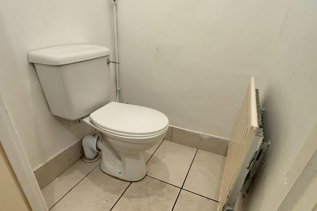 Toilet