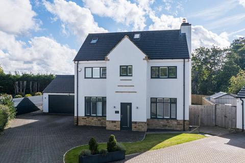 5 bedroom detached house for sale, Southway, Horsforth, Leeds, West Yorkshire, LS18