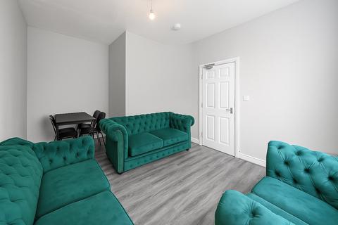 7 bedroom terraced house to rent, Clayton Park Square, Jesmond,