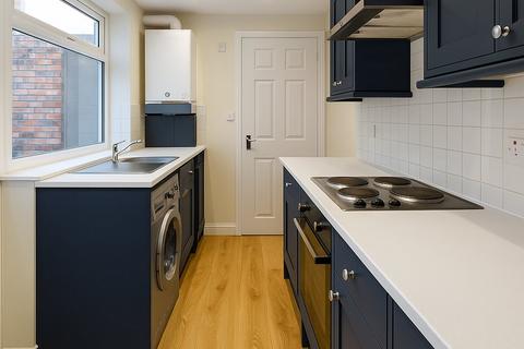 7 bedroom terraced house to rent, Clayton Park Square, Jesmond,