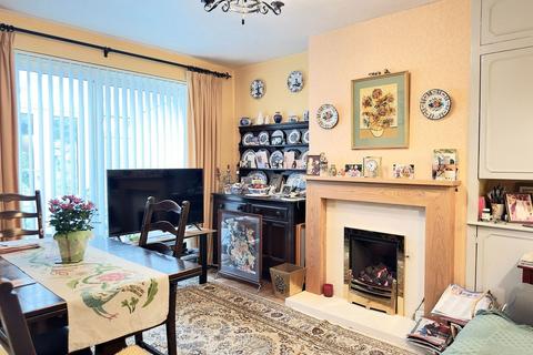 undefined, Elm Close, Cheltenham GL52
