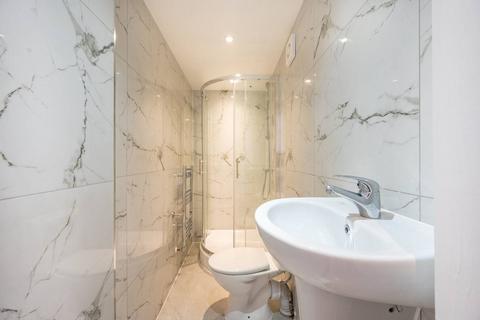 7 bedroom house to rent, Caistor Park Road, Stratford, London, E15