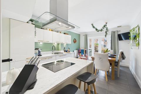 undefined, Armstrong Drive, Worcester, Worcestershire, WR1
