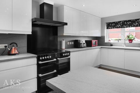 4 bedroom detached house for sale, Netherside Drive, Derby DE73