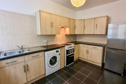 2 bedroom maisonette to rent, Two Bedroom Maison, Cliff Terrace