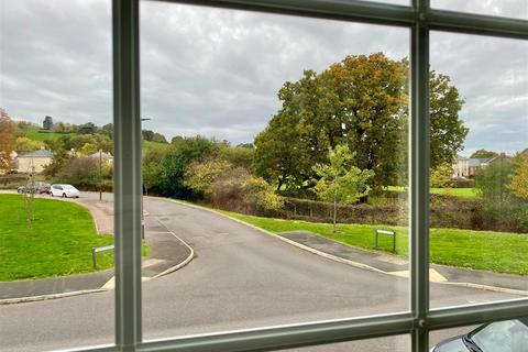 63 Guan Road, Brockworth, Gloucester, GL3 4RJ