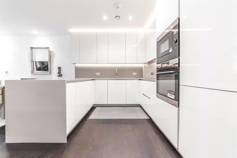 2 bedroom apartment to rent, Charles Clowes Walk, London SW11