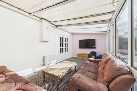 79 Maxwell Road, West Drayton, UB7 9HW