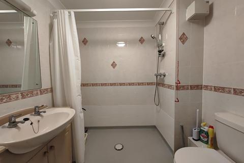 1 bedroom retirement property for sale, Reading Road, Winnersh