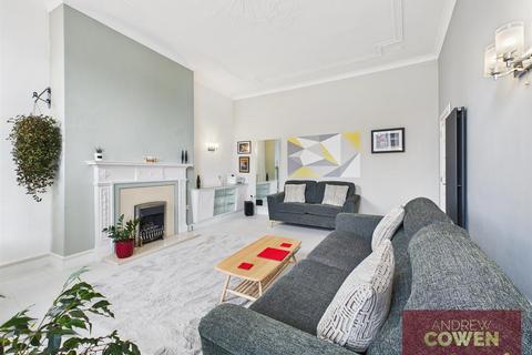 2 bedroom apartment for sale, 9-10 The Crescent, Scarborough YO11
