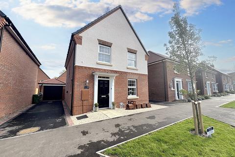 3 bedroom detached house for sale, James Ancaster Avenue, Grantham, NG33