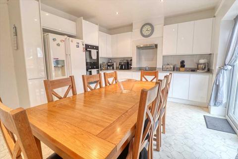 undefined, Clacton on Sea CO15