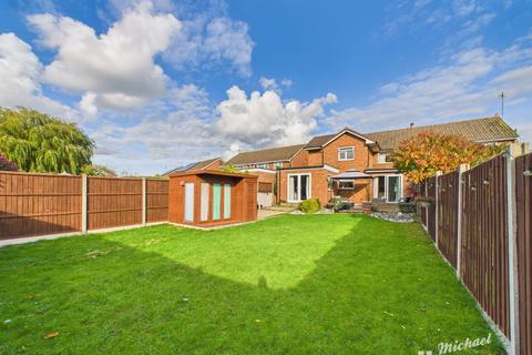 undefined, Dover Hedge, Aylesbury