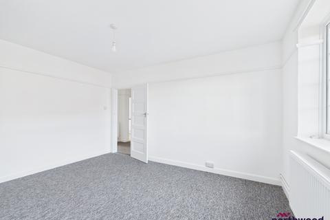 undefined, Roselands Avenue, Roselands, Eastbourne, BN22