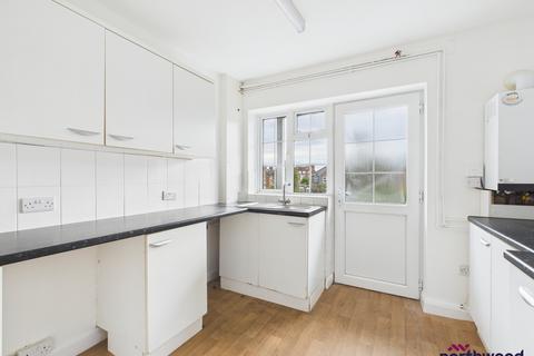 undefined, Roselands Avenue, Roselands, Eastbourne, BN22