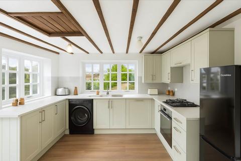 undefined, Tring Road, Wendover