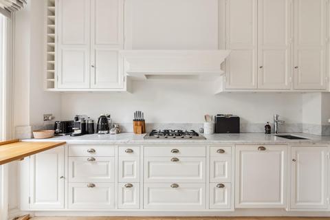 3 bedroom flat to rent, Onslow Gardens, South Kensington, London, SW7
